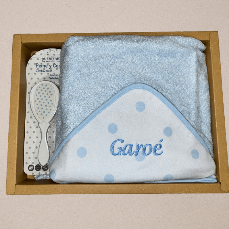Set Capa de baño Lunares + Peine y Cepillo (SOLO DISPONIBLE EN ROSA)