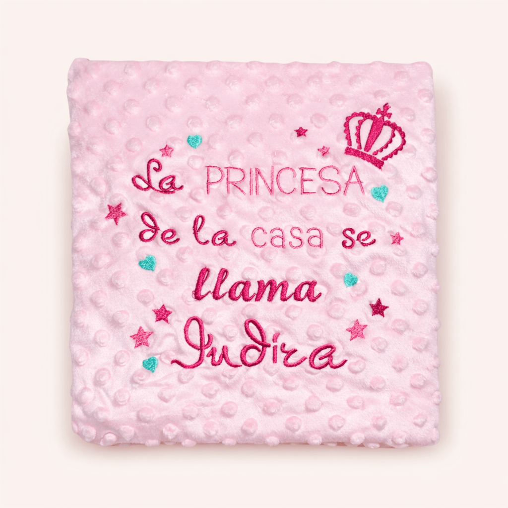 Manta Personalizada Rosa “La Princesa de la Casa” con Nombre