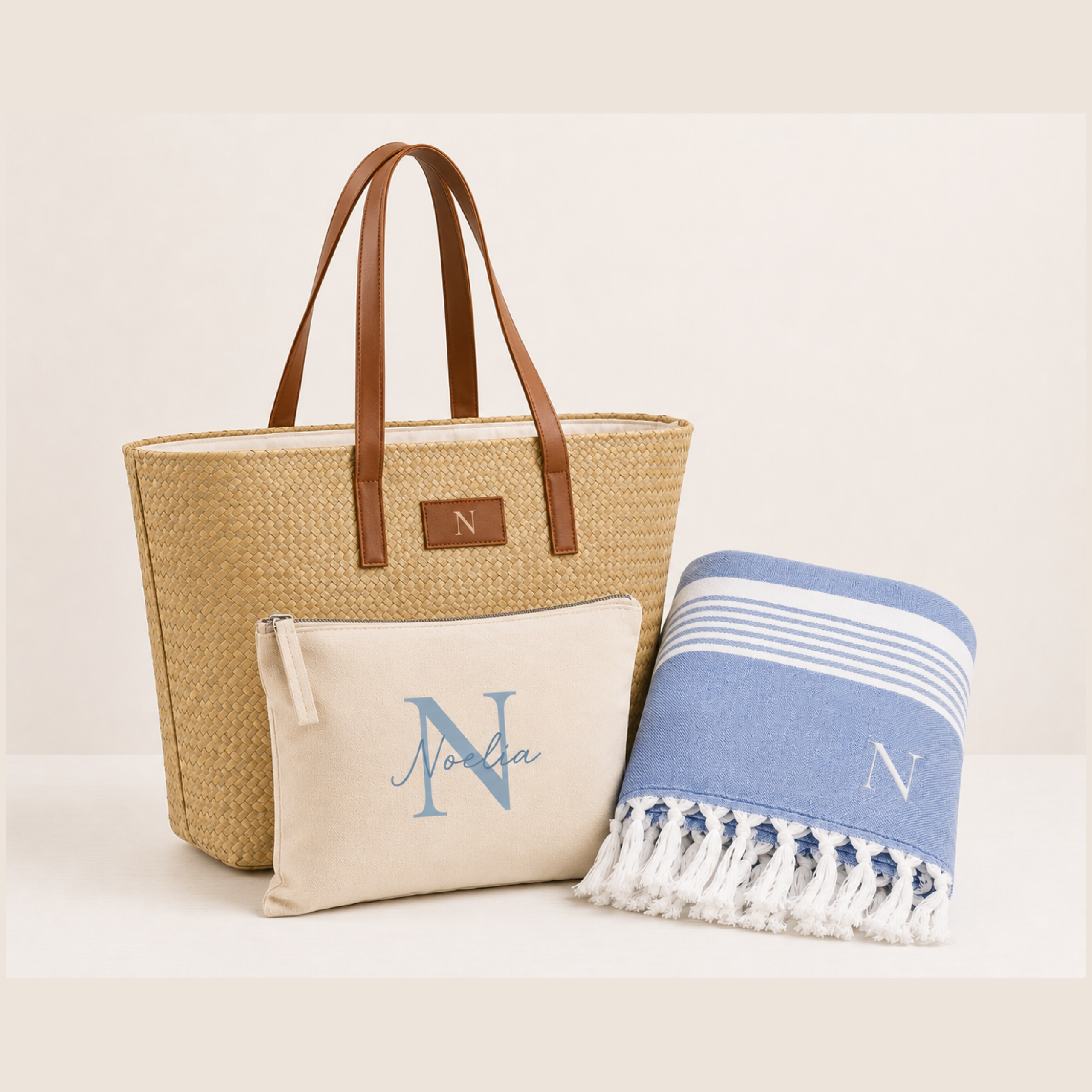 Pack Merecidas Vacaciones Personalizado – Bolso + Pareo + Neceser